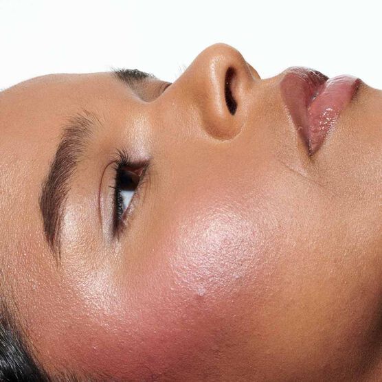 Blush L�quido Nitelite Strobe Dewy